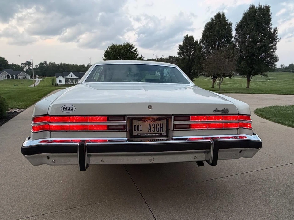1975 Pontiac Grand Ville - Image 3 of 31