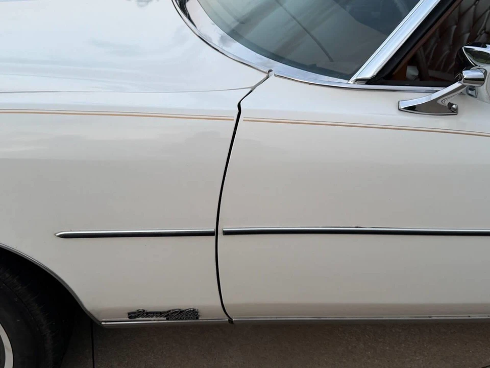 1975 Pontiac Grand Ville - Image 24 of 31