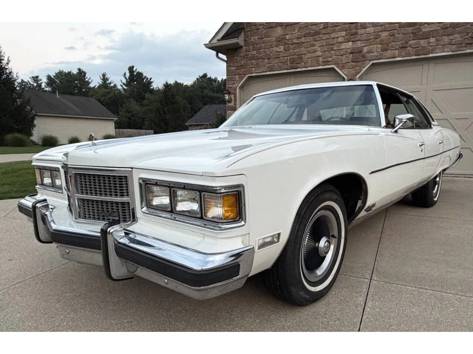 1975 Pontiac Grand Ville - Image 20 of 31
