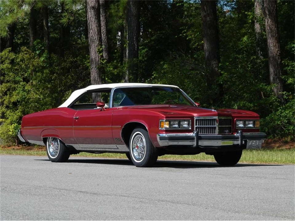 1975 Pontiac Grand Ville - Image 2 of 31