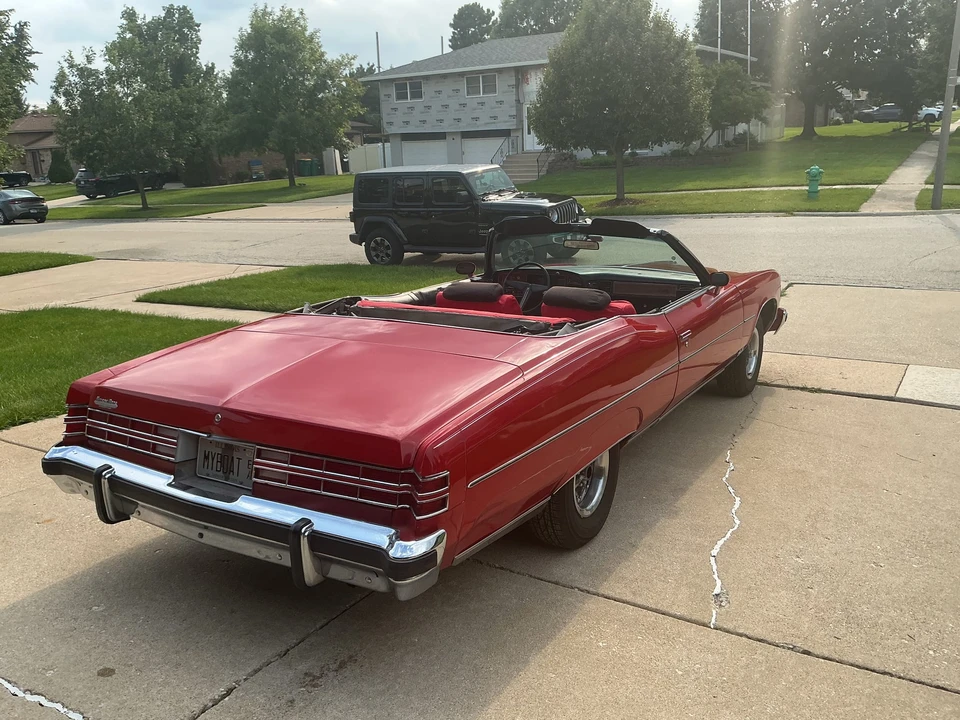 1975 Pontiac Grand Ville - Image 8 of 31