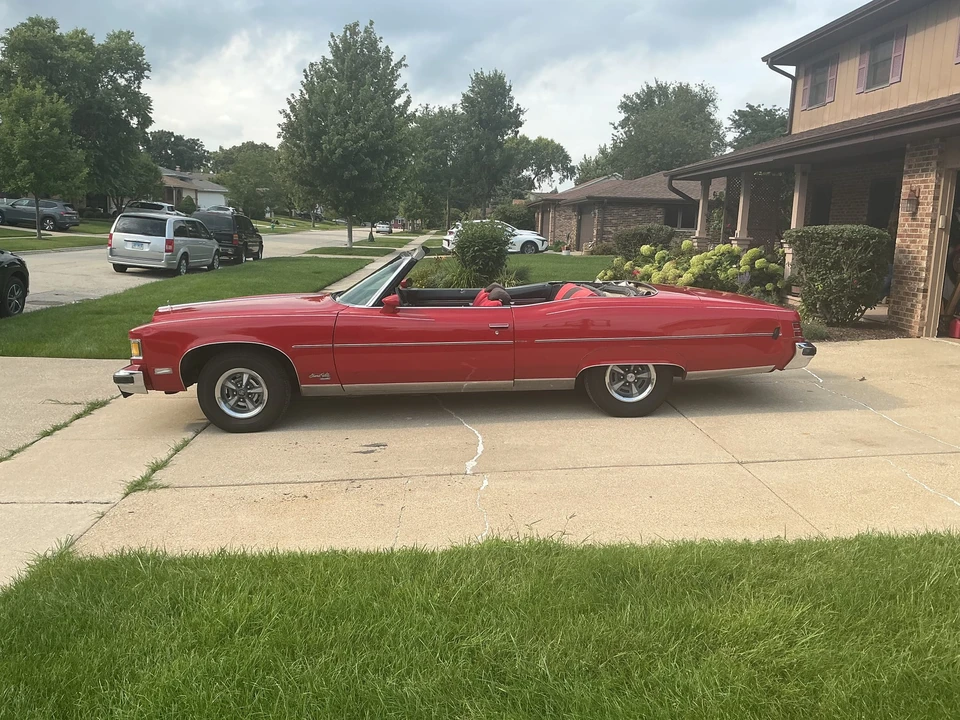 1975 Pontiac Grand Ville - Image 5 of 31