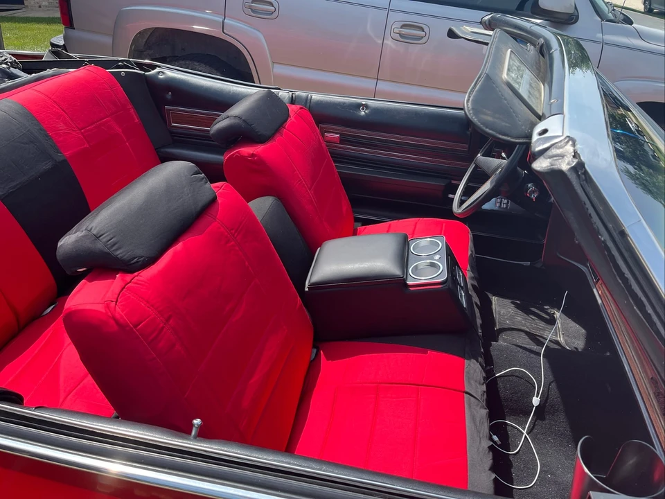1975 Pontiac Grand Ville - Image 25 of 31