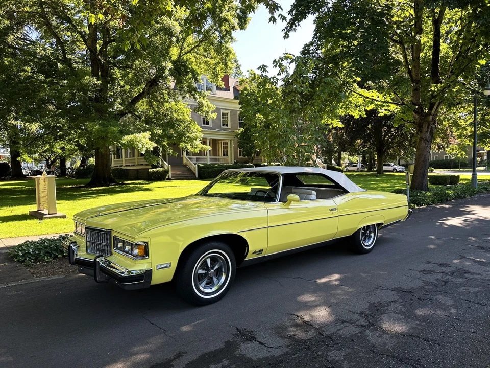 1975 Pontiac Grand Ville - Image 3 of 31