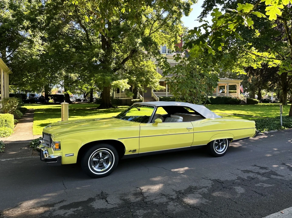 1975 Pontiac Grand Ville - Image 4 of 31