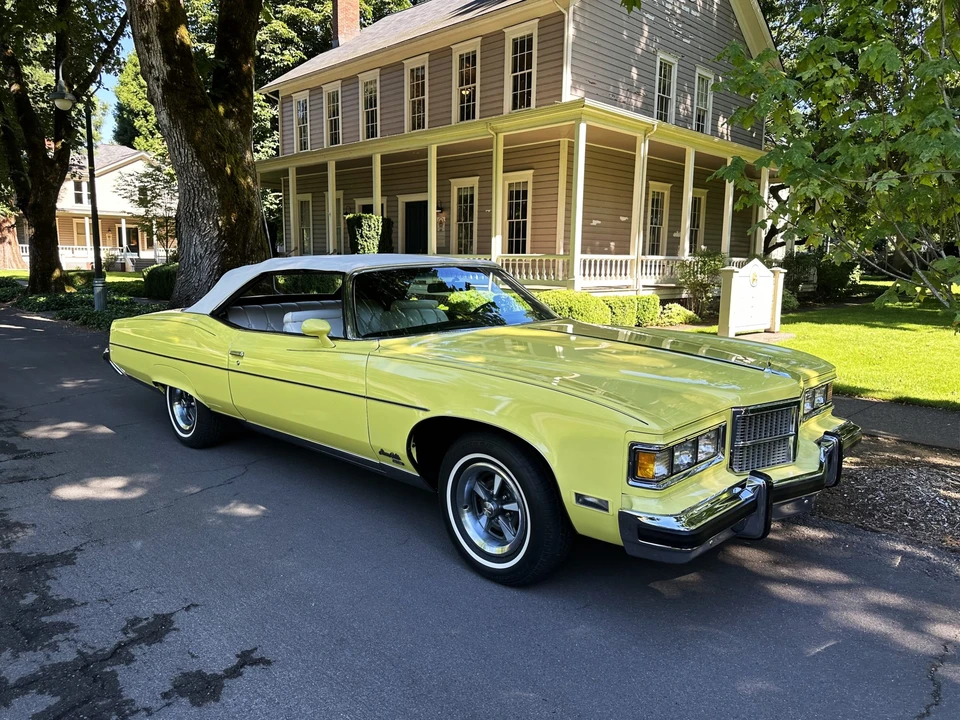1975 Pontiac Grand Ville - Image 16 of 31