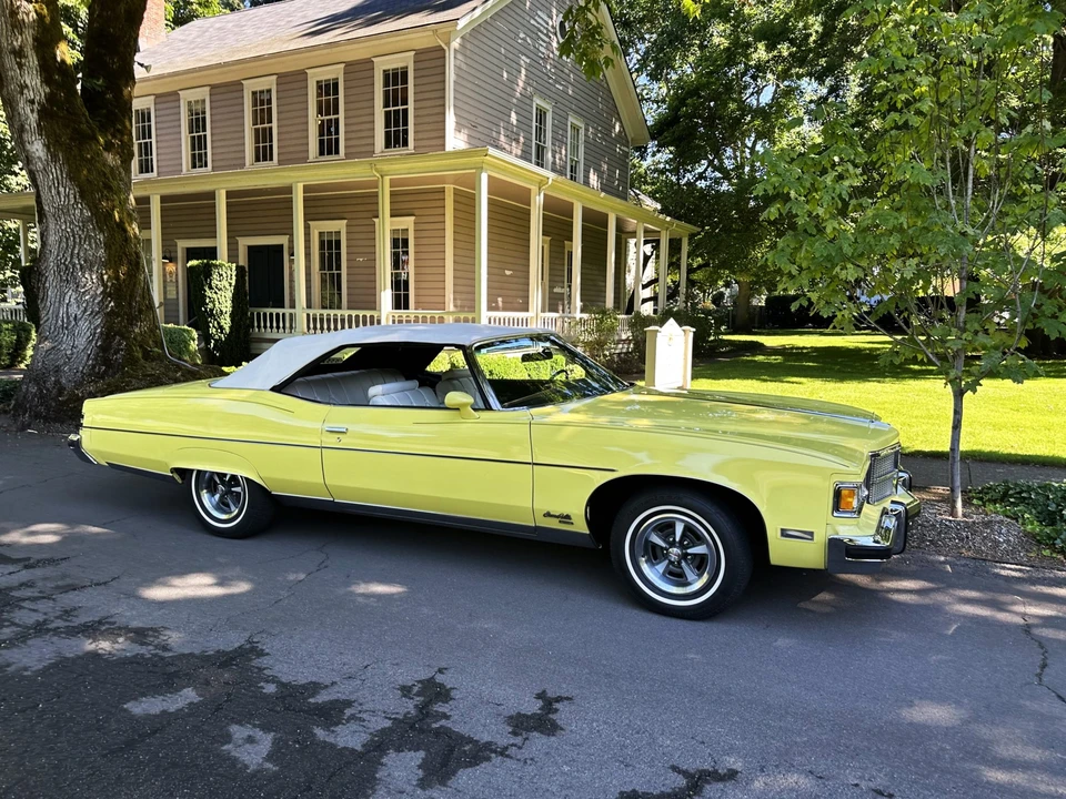 1975 Pontiac Grand Ville - Image 15 of 31