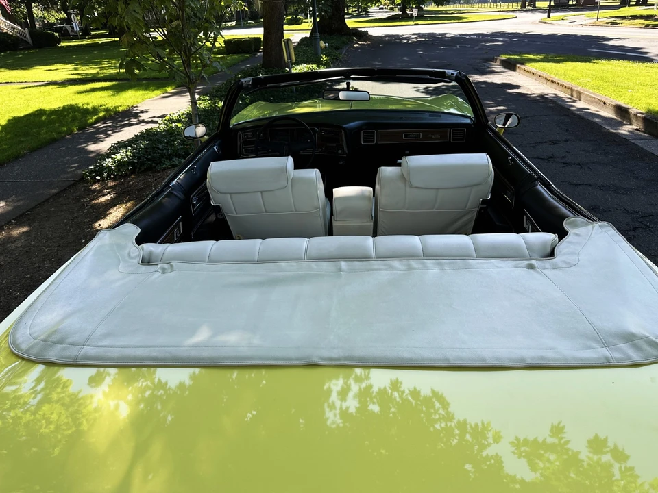 1975 Pontiac Grand Ville - Image 23 of 31