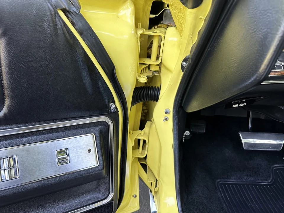 1975 Pontiac Grand Ville - Image 30 of 31
