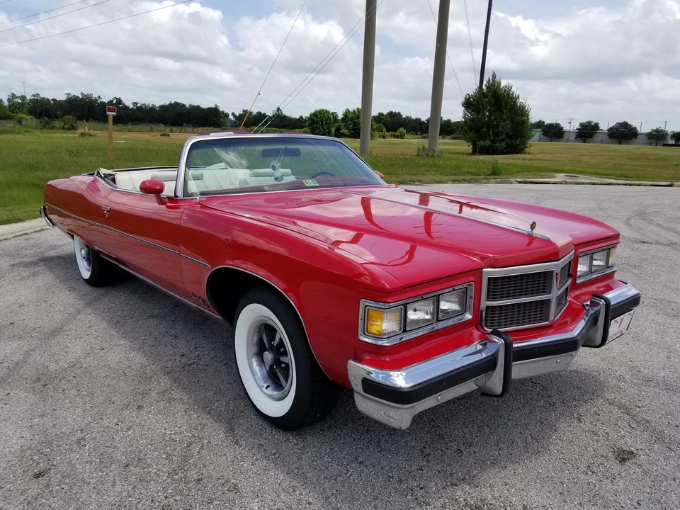 1975 Pontiac Grand Ville - Image 4 of 31