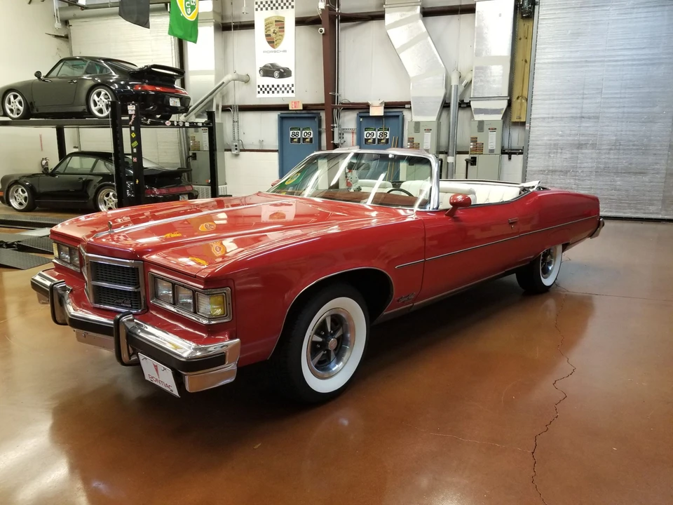 1975 Pontiac Grand Ville - Image 21 of 31