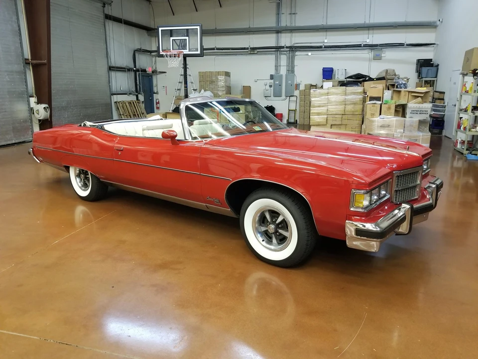 1975 Pontiac Grand Ville - Image 18 of 31