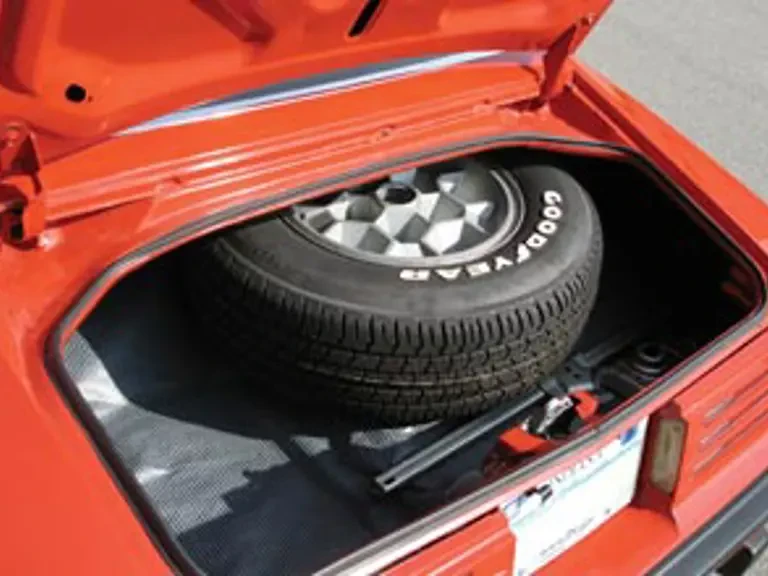 1975 Ford Model 18 & 40 - Image 12 of 13