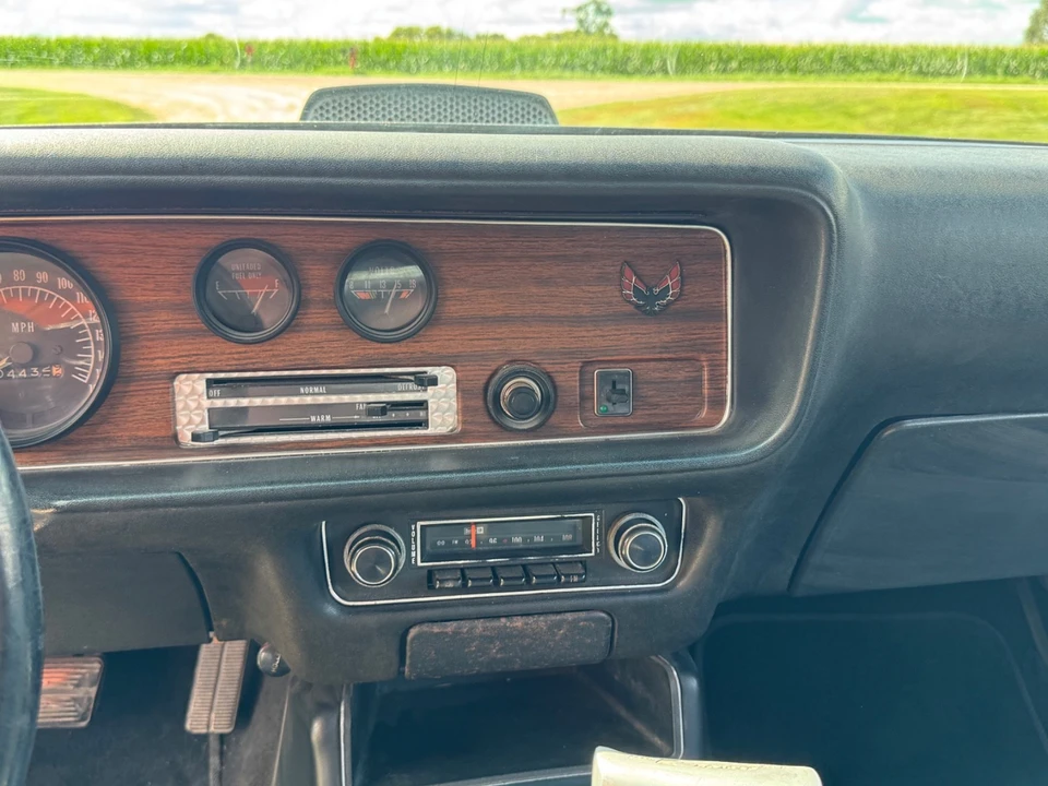 1975 Pontiac Firebird Trans Am 2nd Gen - Image 29 of 31