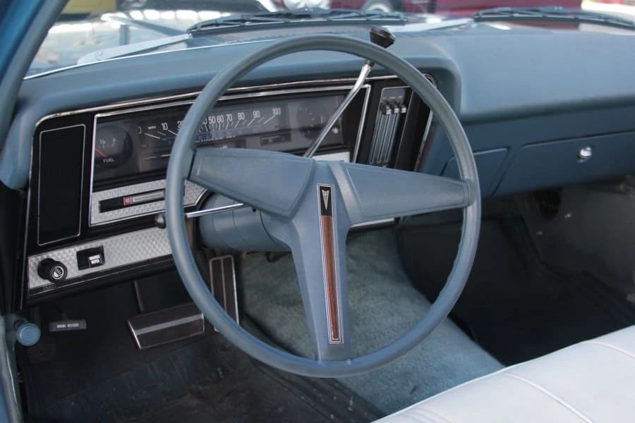 1975 Pontiac - Image 6 of 11
