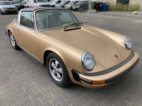 1975 Porsche 911 Targa 2.7S