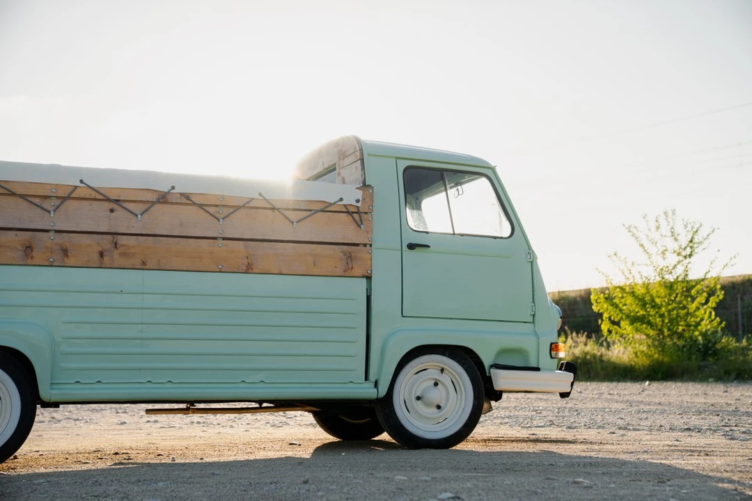 1975 Renault - Image 7 of 30