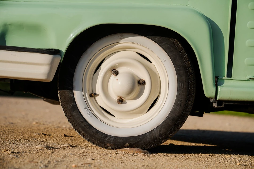 1975 Renault - Image 13 of 30