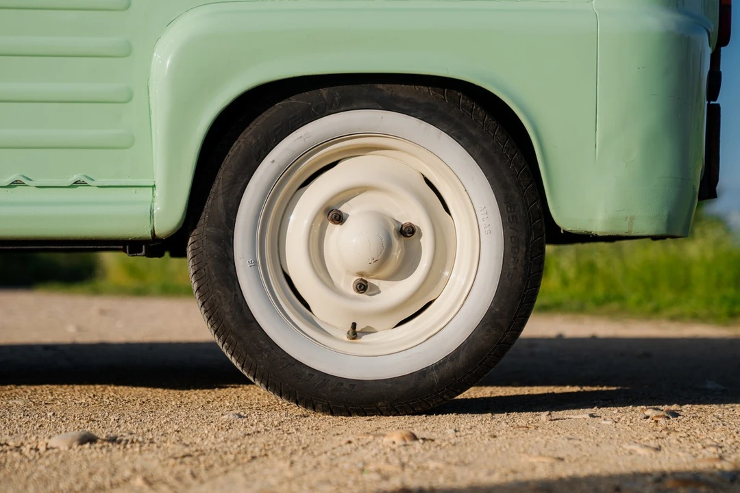 1975 Renault - Image 14 of 30