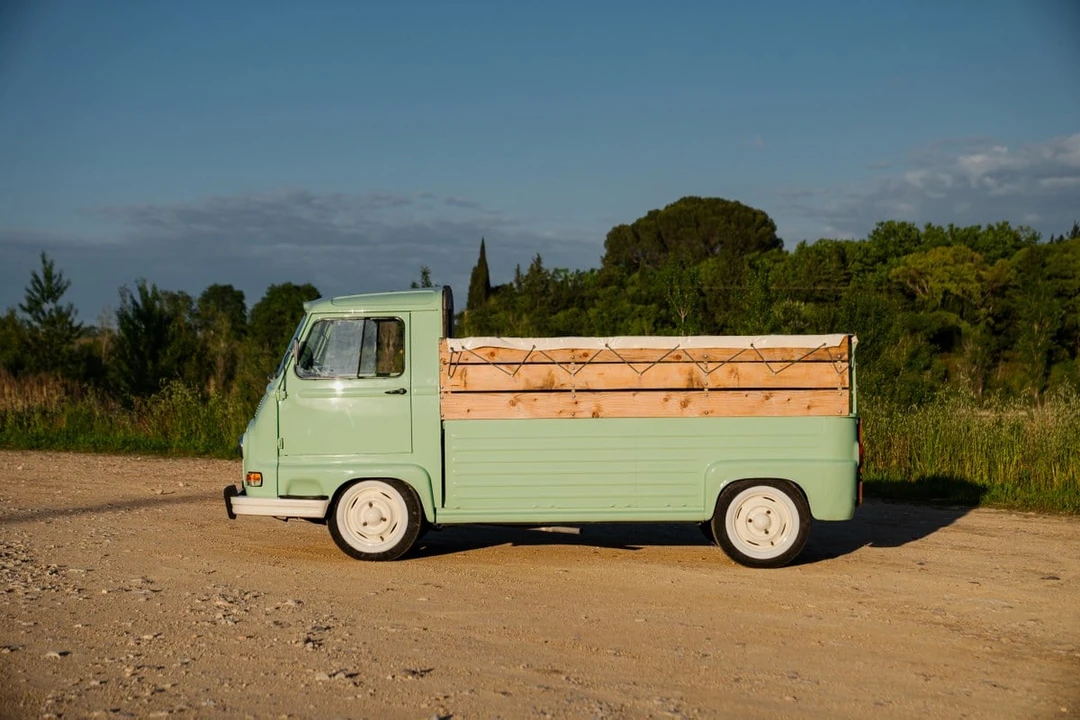 1975 Renault - Image 3 of 30