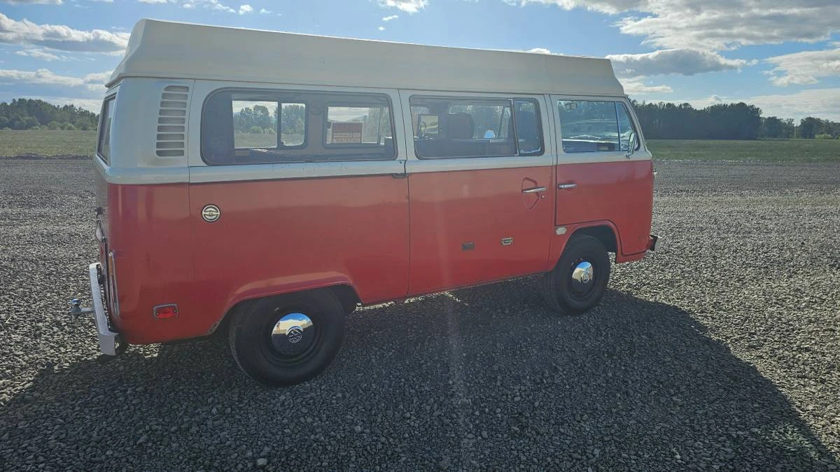 1975 Volkswagen Bay-Window Camper - Image 2 of 7