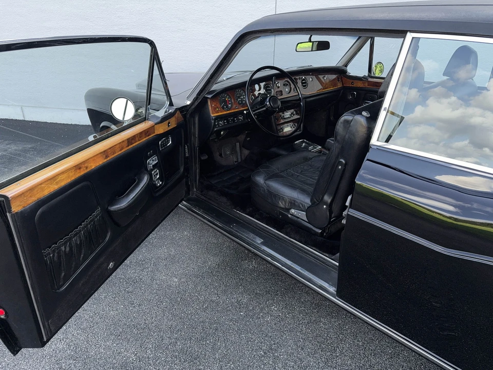 1975 Rolls-Royce Corniche Series I - Image 24 of 31