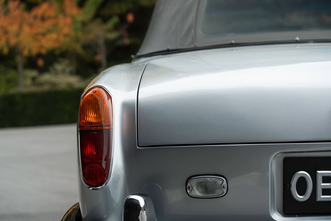 1975 Rolls-Royce Corniche Series I - Image 17 of 31