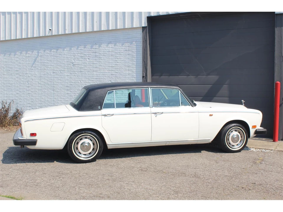 1975 Rolls-Royce Silver Shadow I - Image 10 of 31