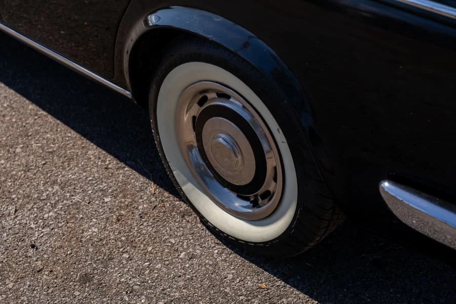 1975 Rolls-Royce Silver Shadow I - Image 13 of 31