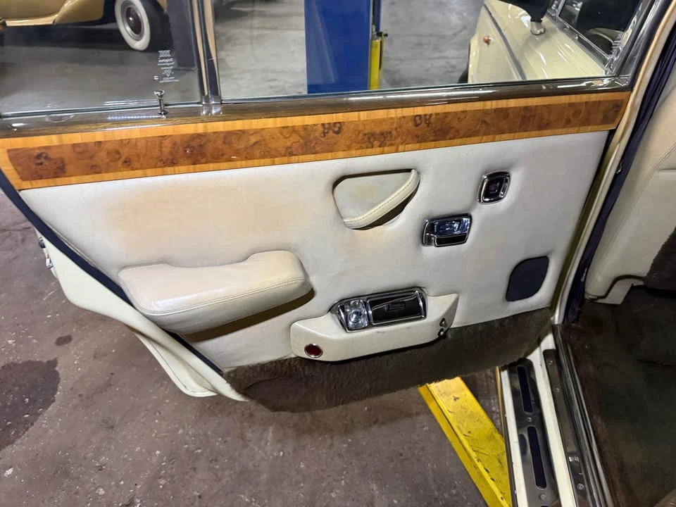 1975 Rolls-Royce Silver Shadow I - Image 18 of 20