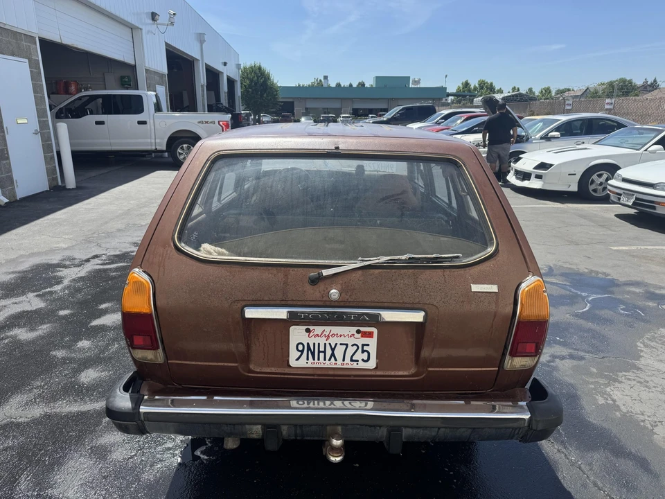 1975 Toyota Corolla 3rd Gen - Image 7 of 31