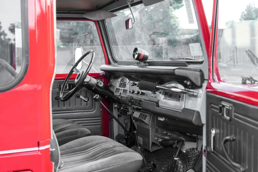 1975 Toyota J40 Land Cruiser - Image 6 of 8
