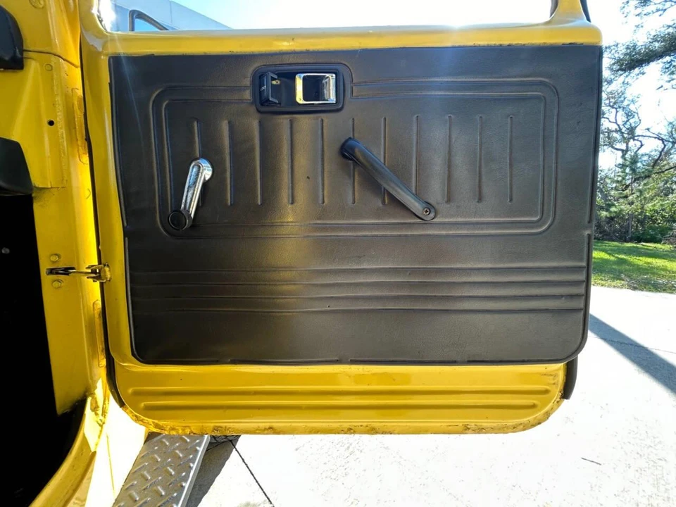 1975 Toyota J40 Land Cruiser - Image 17 of 31