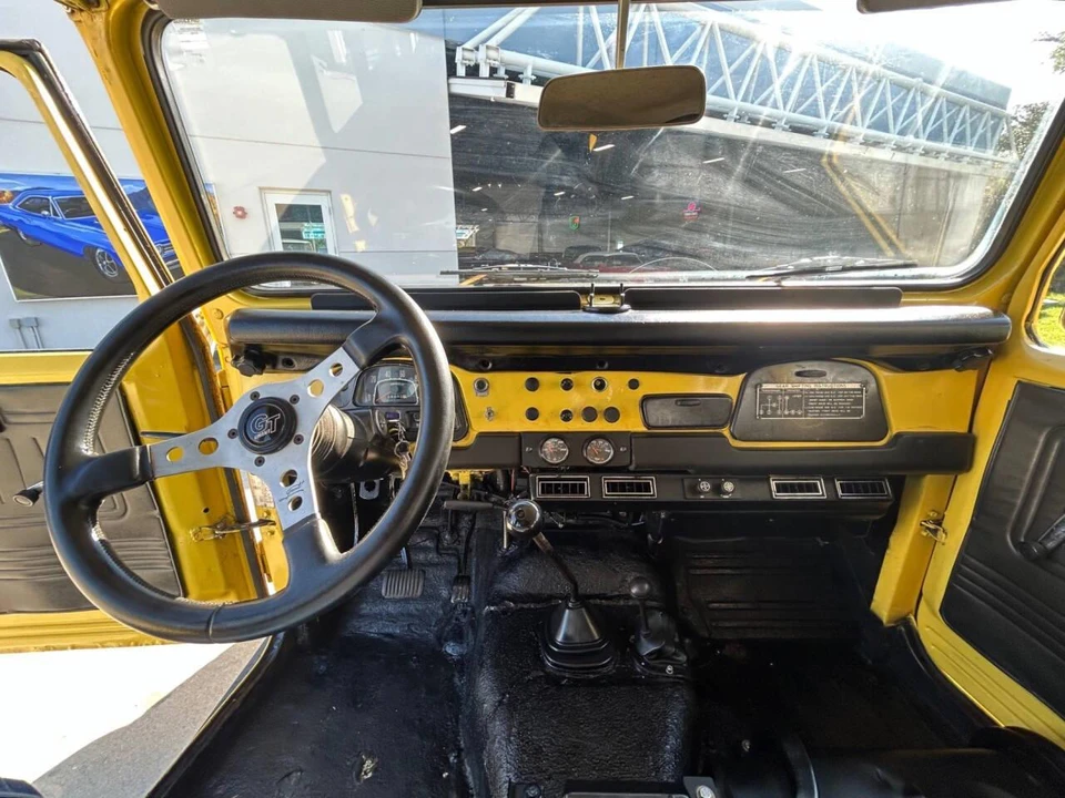 1975 Toyota J40 Land Cruiser - Image 16 of 31