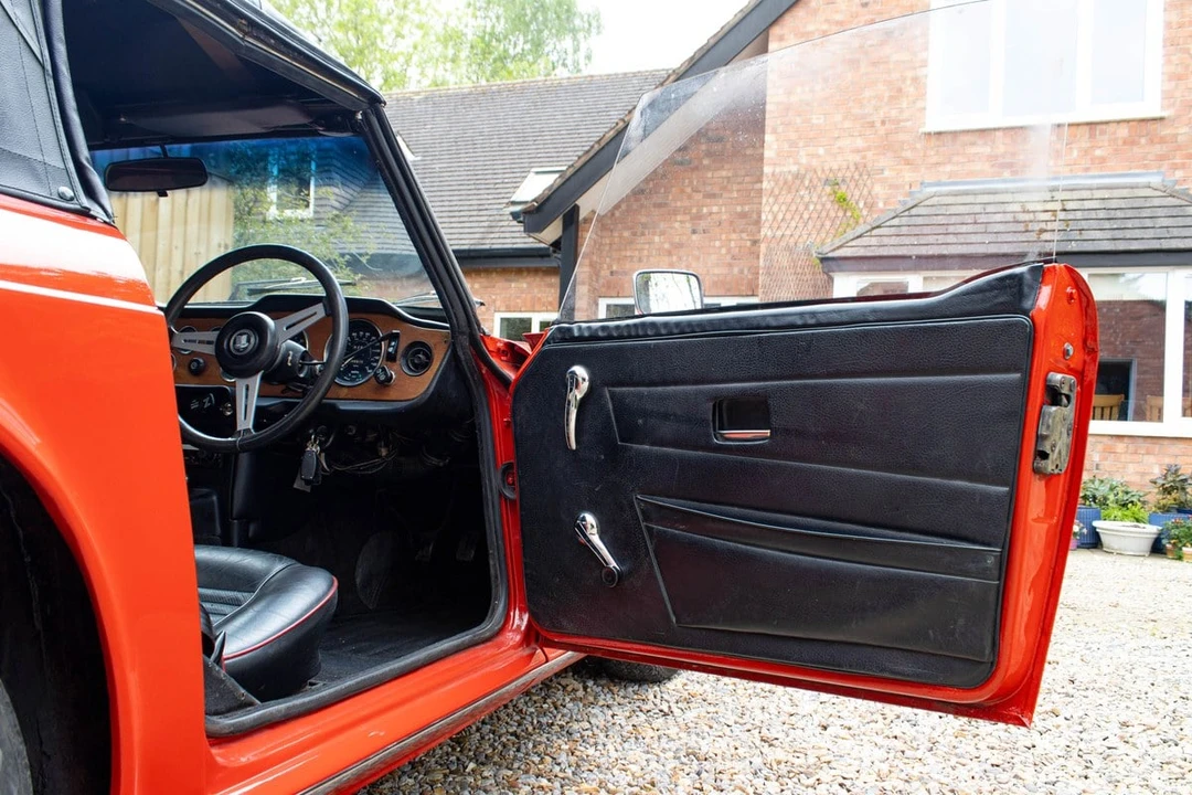 1975 Triumph TR6 CF Injected - Image 24 of 30