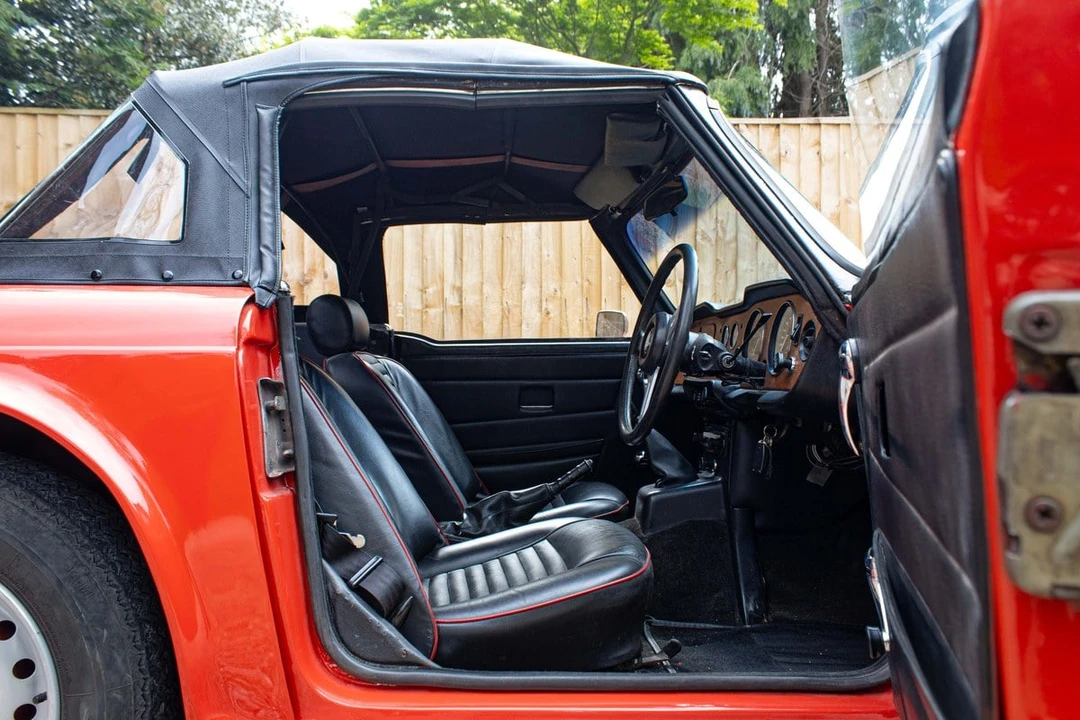 1975 Triumph TR6 CF Injected - Image 25 of 30