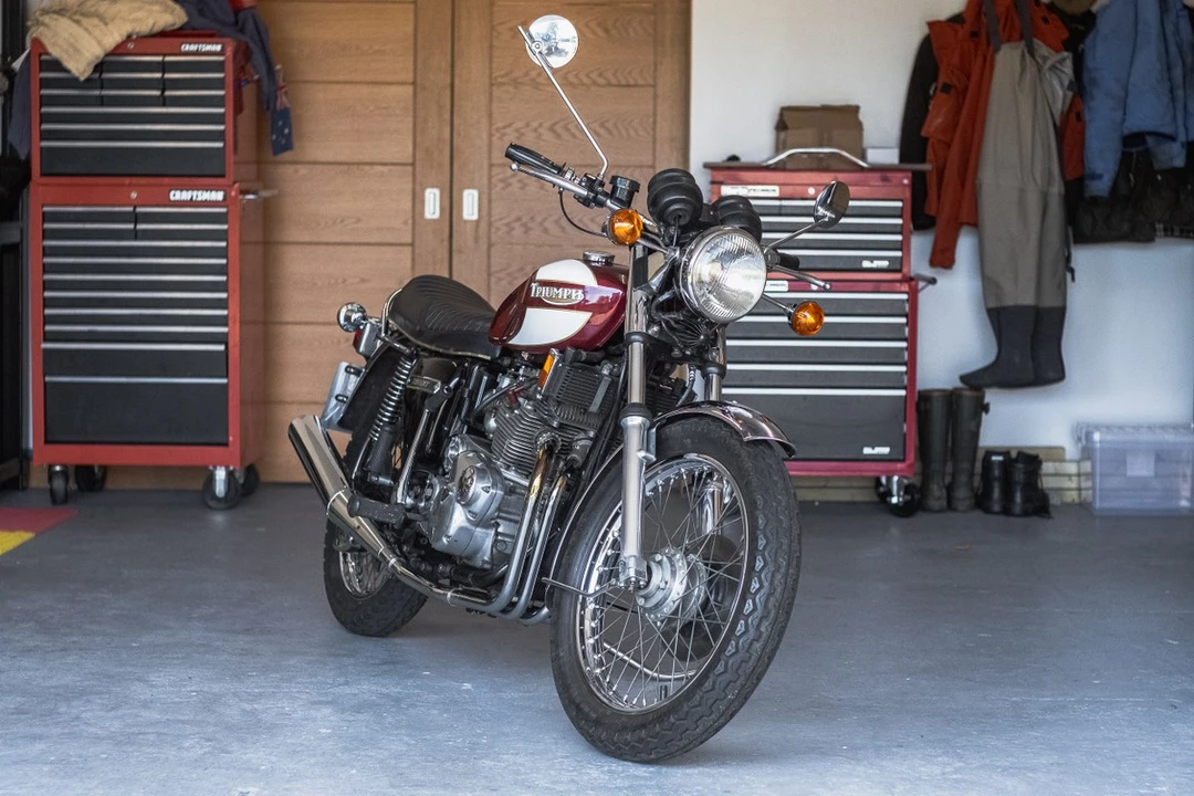 1975 Triumph Trident - Image 11 of 30