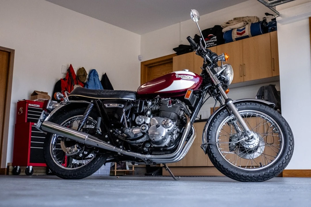 1975 Triumph Trident - Image 17 of 30