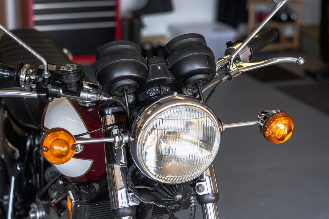 1975 Triumph Trident - Image 10 of 30