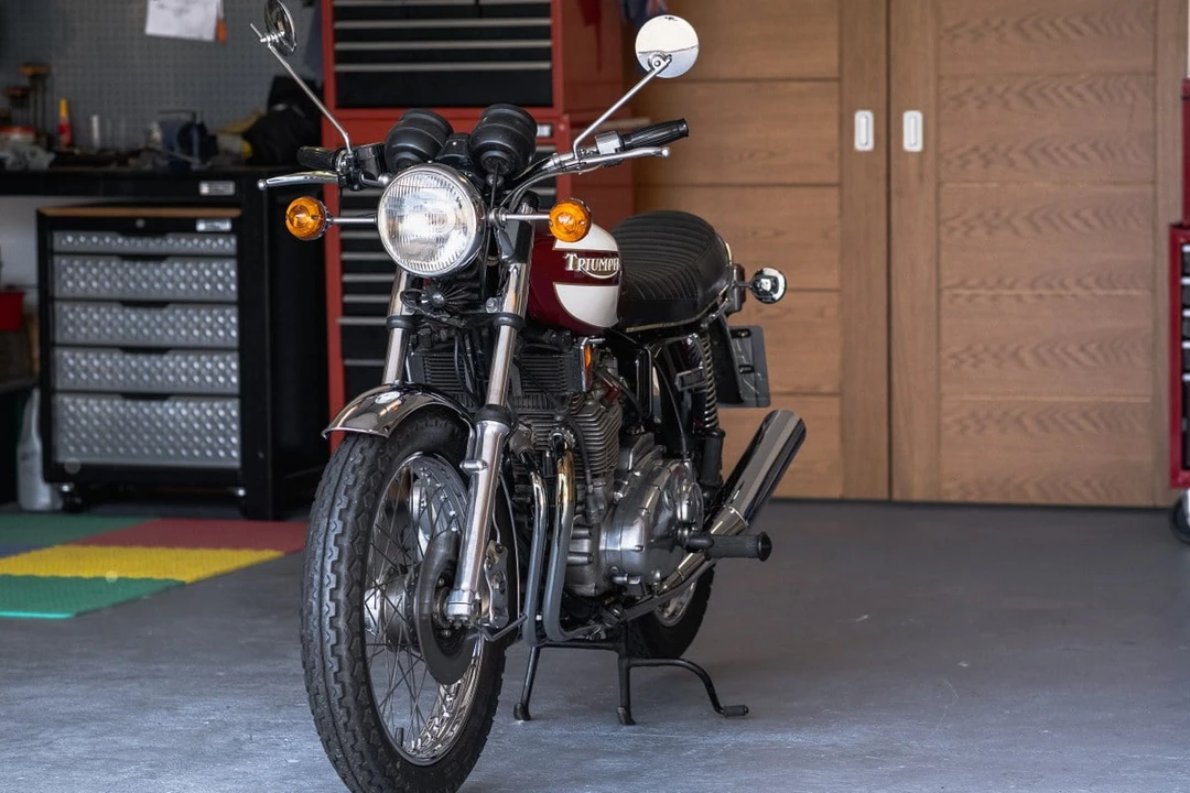 1975 Triumph Trident - Image 6 of 30