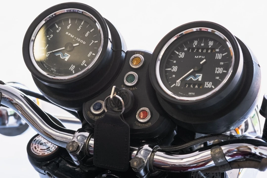 1975 Triumph Trident - Image 25 of 30