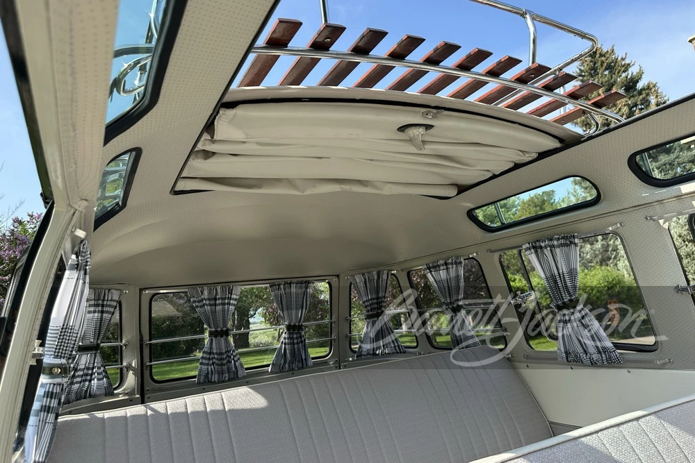 1975 Volkswagen Split-Window Bus - Image 5 of 15