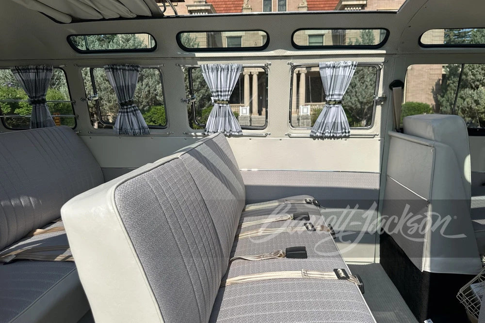 1975 Volkswagen Split-Window Bus - Image 6 of 15