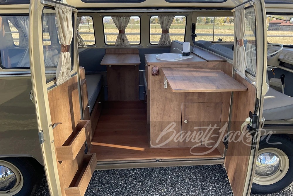 1975 Volkswagen Split-Window Bus - Image 13 of 20