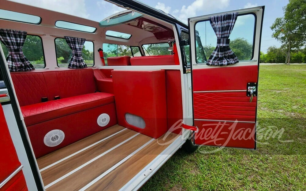 1975 Volkswagen Split-Window Bus - Image 6 of 24
