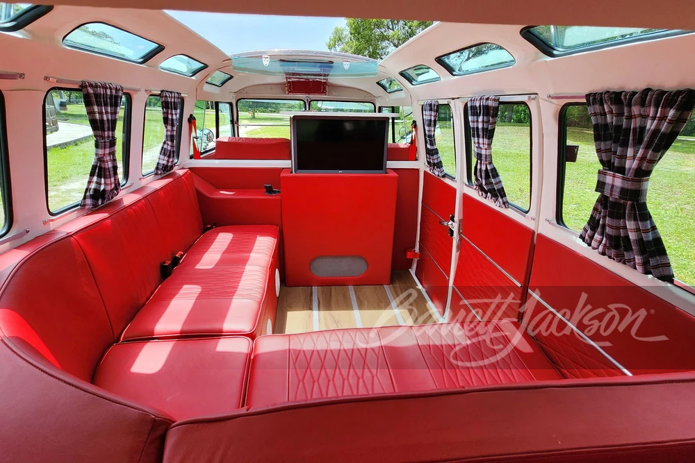 1975 Volkswagen Split-Window Bus - Image 9 of 24