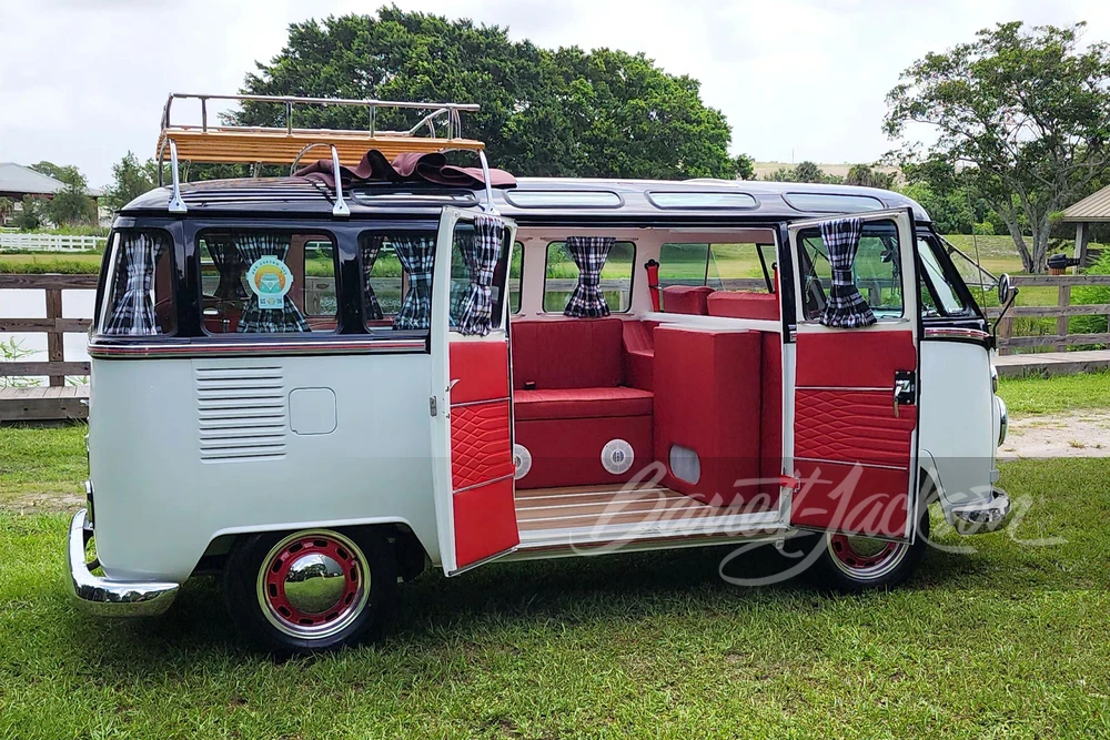 1975 Volkswagen Split-Window Bus - Image 17 of 24