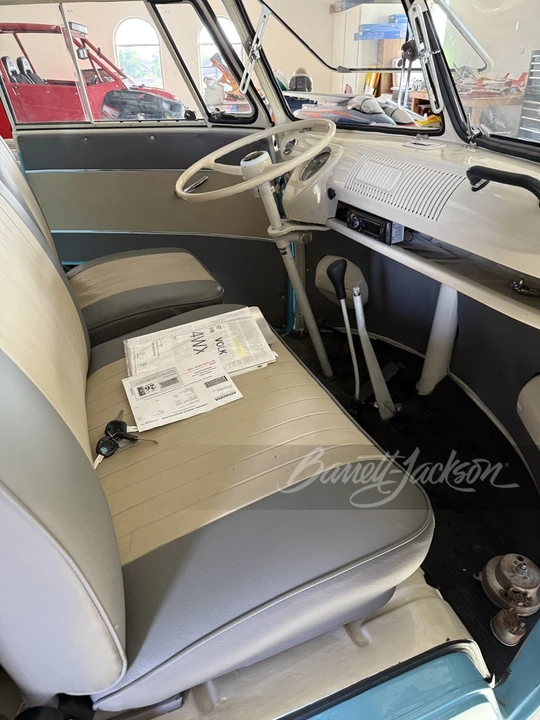 1975 Volkswagen Split-Window Bus - Image 2 of 4
