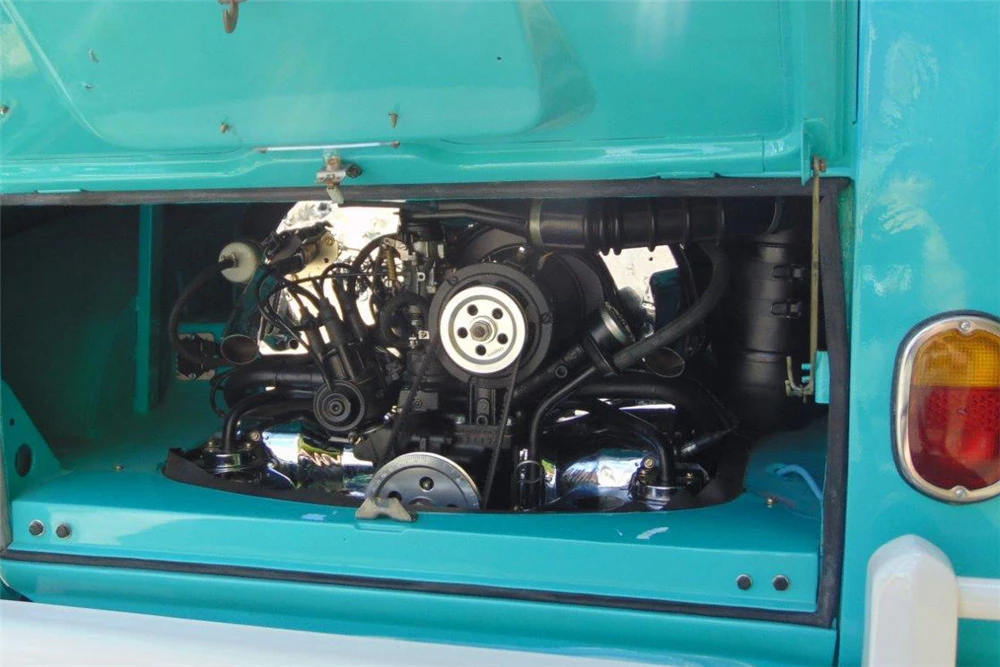 1975 Volkswagen Split-Window Bus - Image 3 of 8