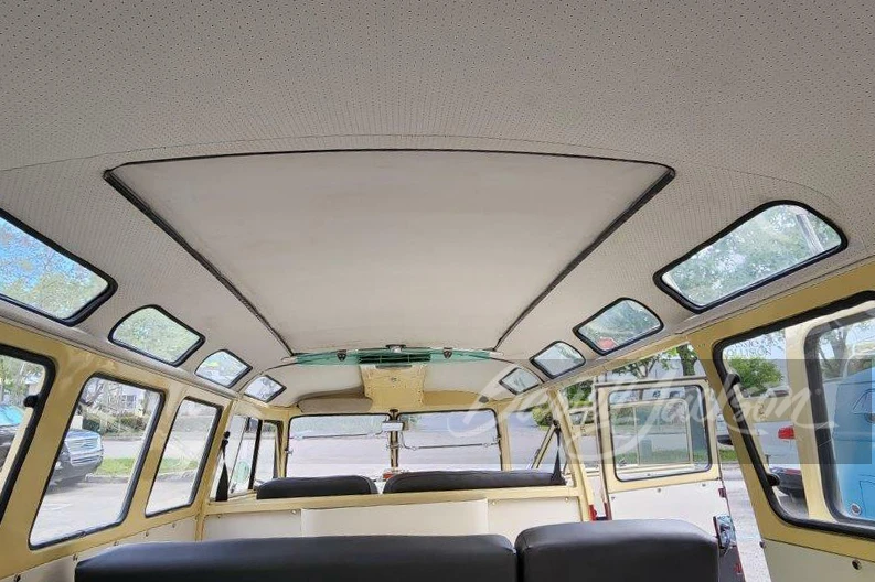 1975 Volkswagen Split-Window Bus - Image 19 of 27